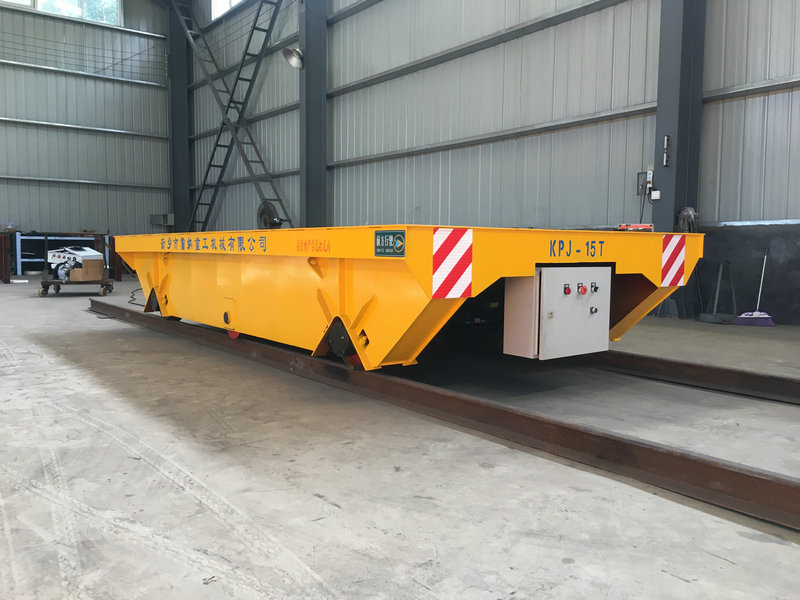 Ako vypočítať polomer otáčania pri položení elektrických podlahových úrovní na dielni