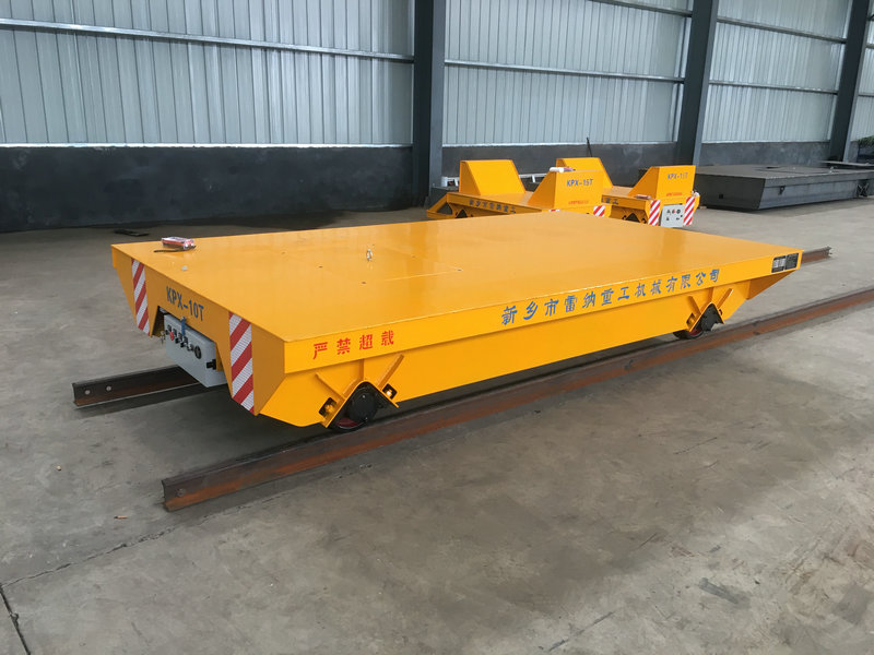 Ťažké železnice poháňané dopravným vozíkom Flat Trolley